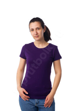 Фиолетовая женская футболка